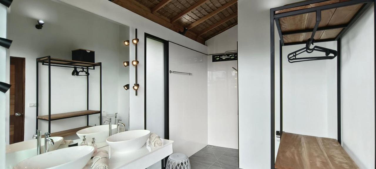 Villa On The Rock - 360 Bay View Thong Sala Extérieur photo